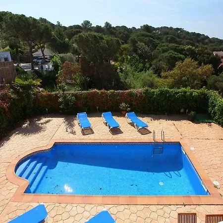 Сasa de vacaciones Maravilloso Chale Con Piscina *